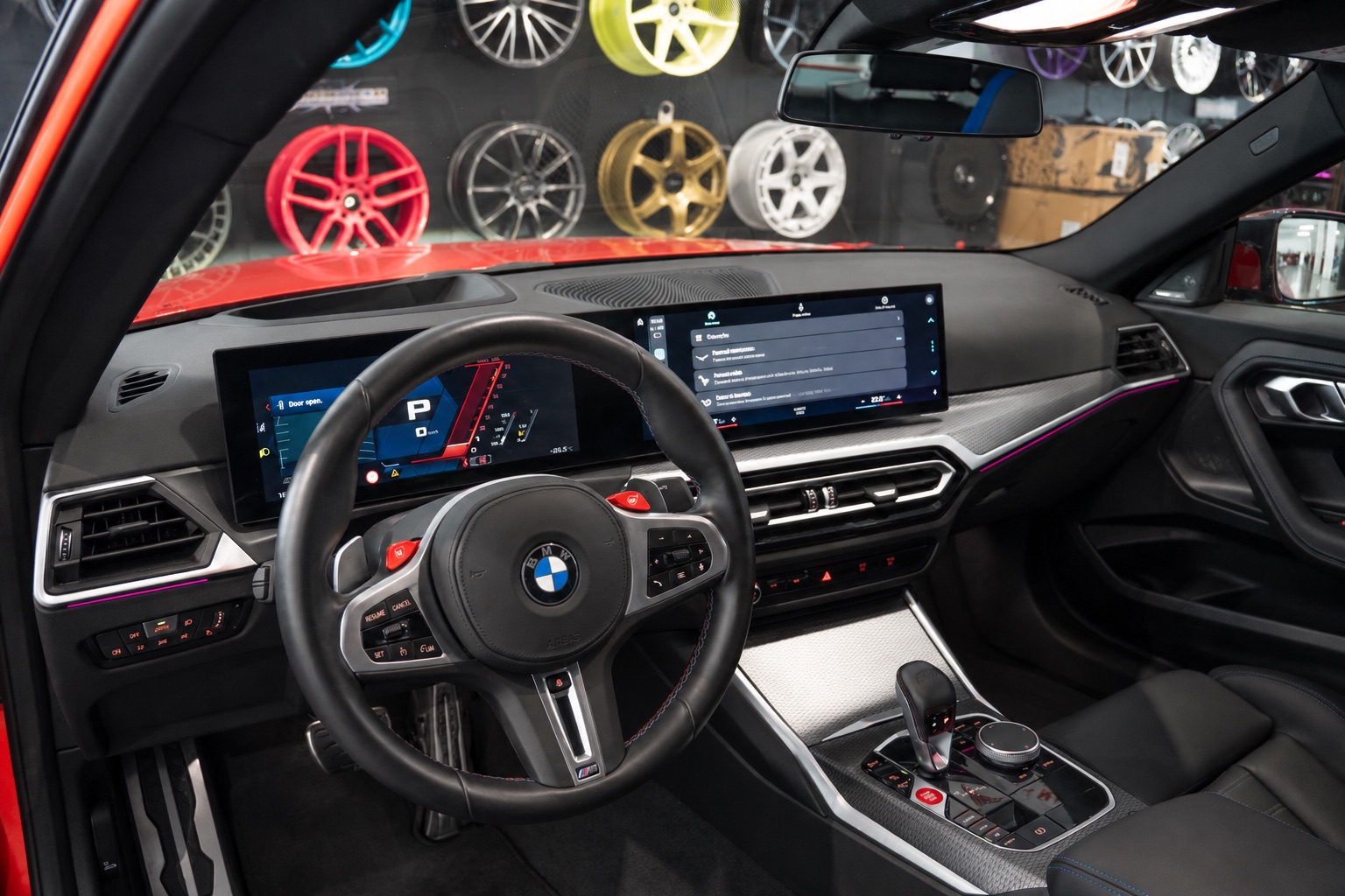 BMW M2 G87 armatuur ja juhikoht